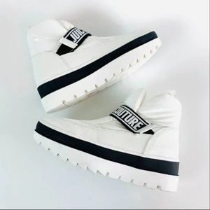 Juicy Couture Womens Winter Boots - Size 8 -  Veronica Model - NEW Without Tags